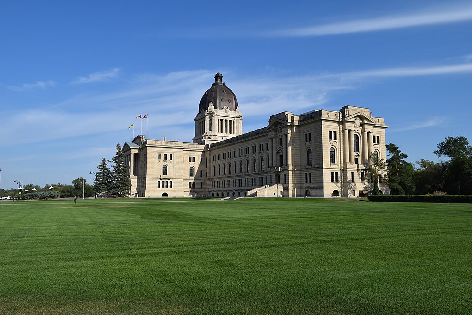 Saskatchewan Legislative Building across its lawn in Regina.