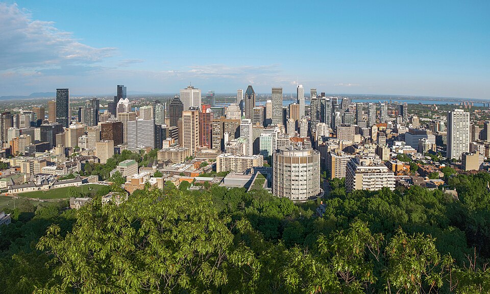 Downtown Montréal skyline in 2026.