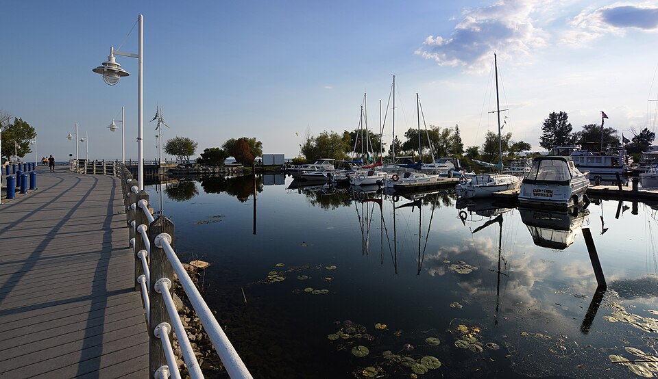 Frenchman’s Bay marina and boardwalk, boats and trees in Pickering.